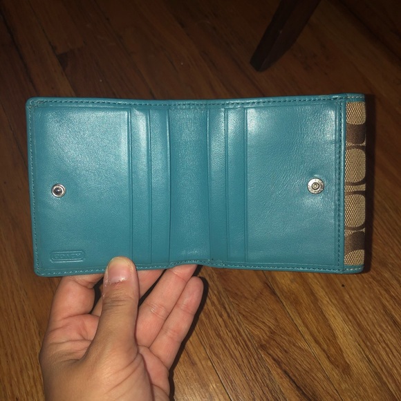 Coach Wallet - Picture 8 of 9